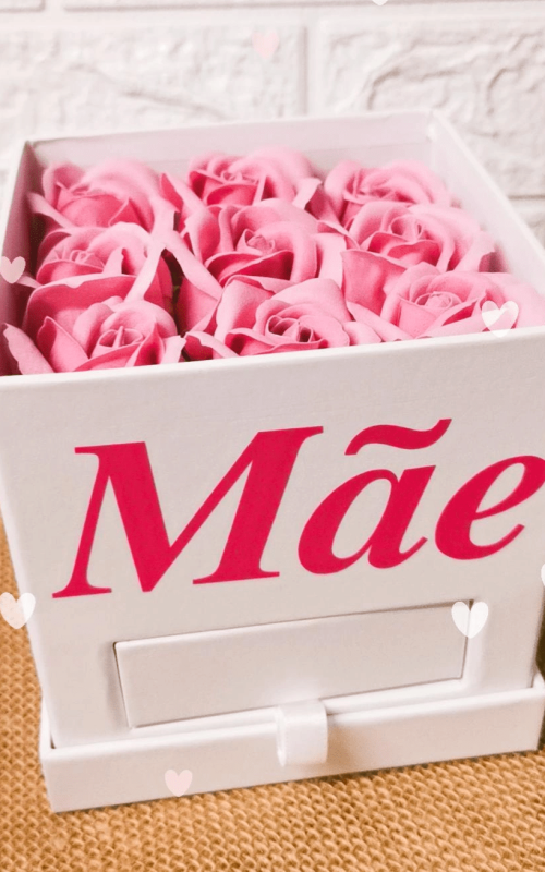honey_poney_boxroses-min
